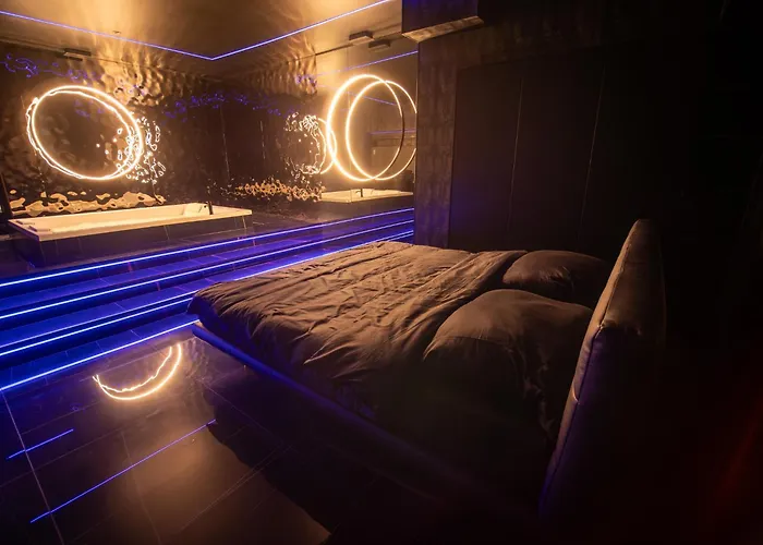 Behind The Scenes Taczaka Apartment