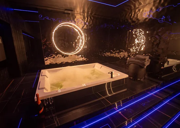 Apartment Behind The Scenes Taczaka *